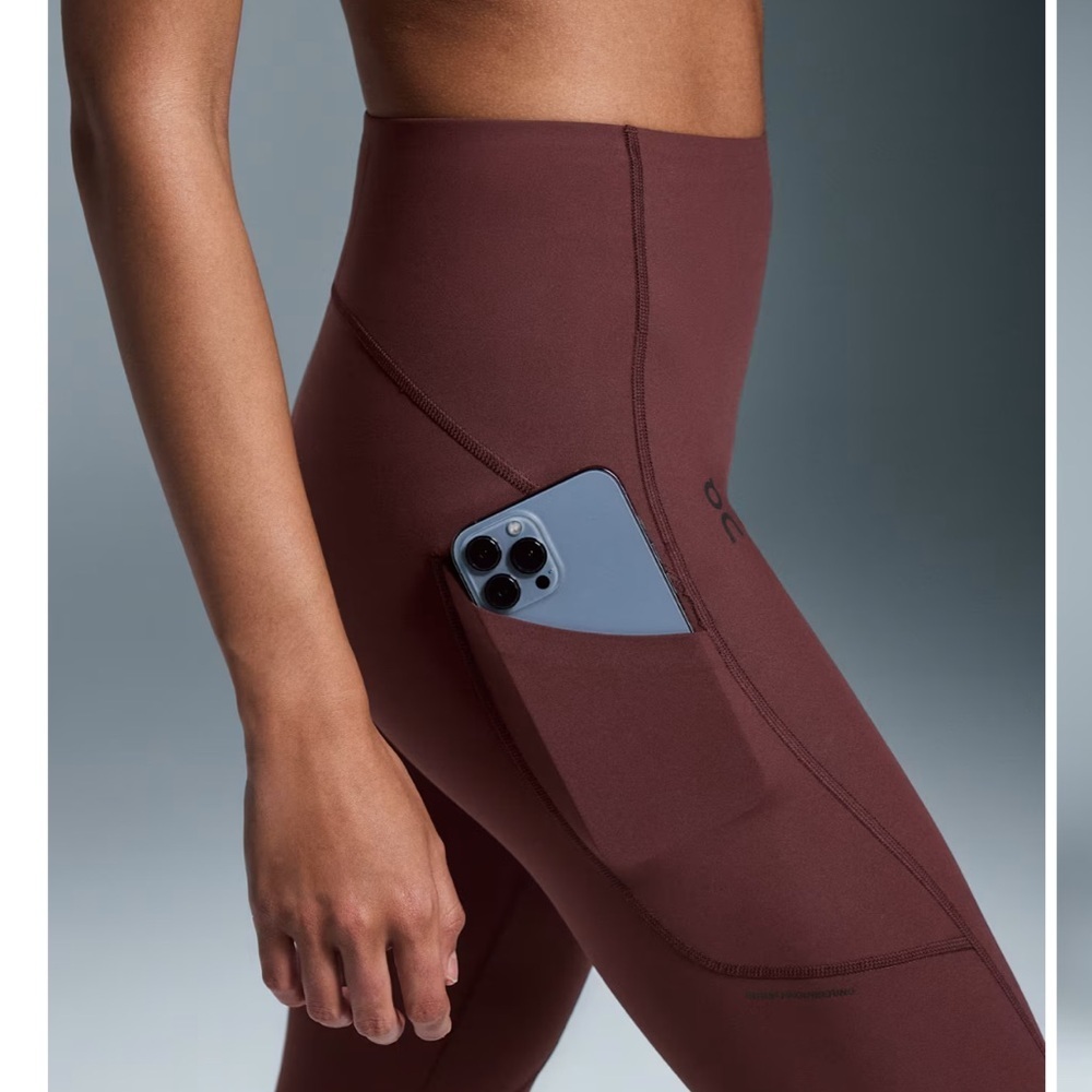 On Running Movement Tights Long Mulberry Womens Long Running Sz Large NEW